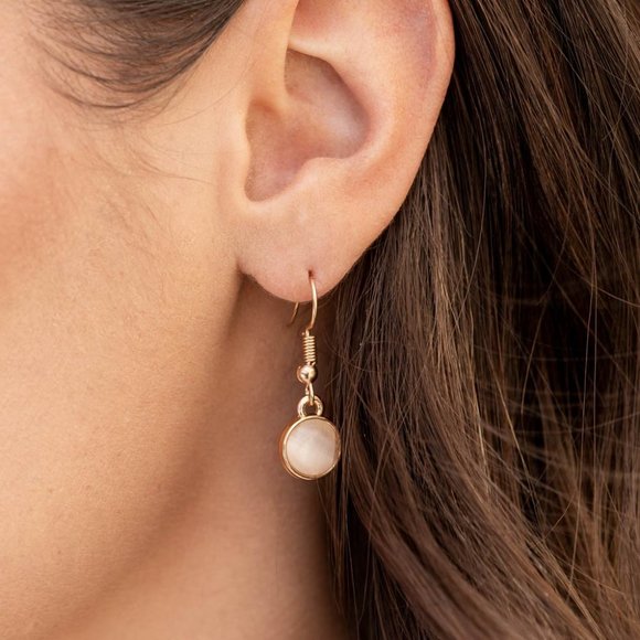 Fairytale Affair Champagne Necklace - Picture 2 of 3